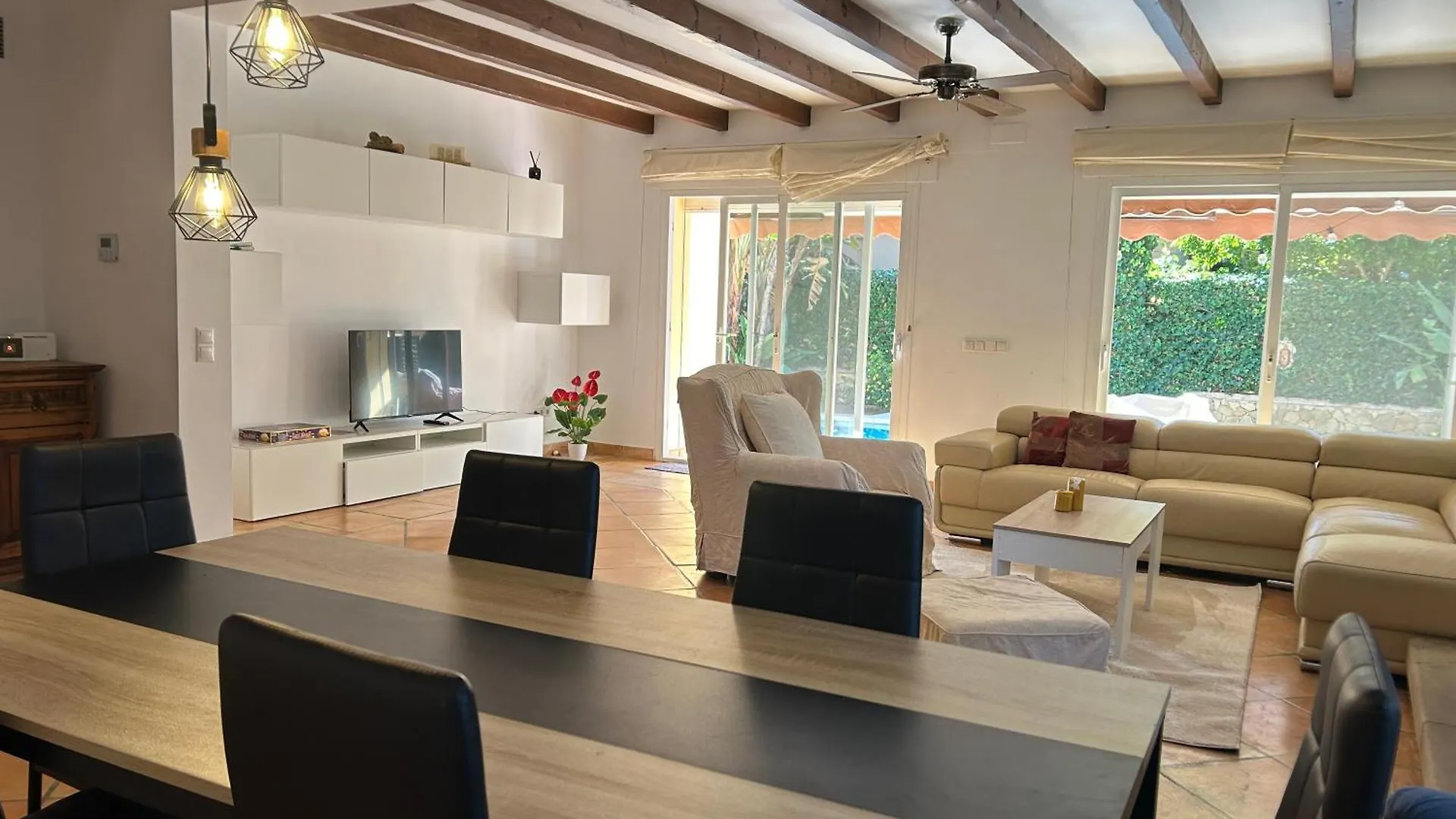 Villa Close To The Beach In Marbella
